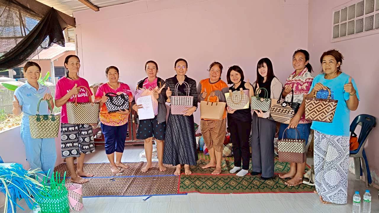 👉🏻👉🏻ติดตามการดำเนินงานกิจกรรมของกลุ่มลูกหนี้กองทุนพัฒนาบทบาทสตรี👈🏻👈🏻